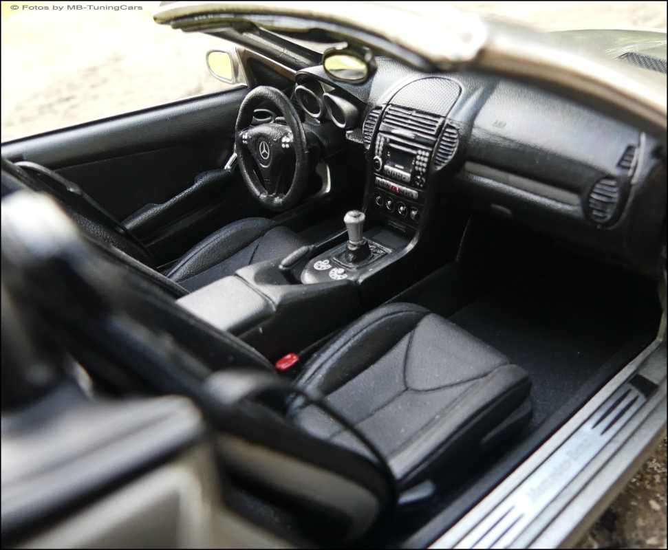 1:18 Mercedes Benz SLK 55 R171 - Grau-Silber [ AMG Tuning-Umbau ]